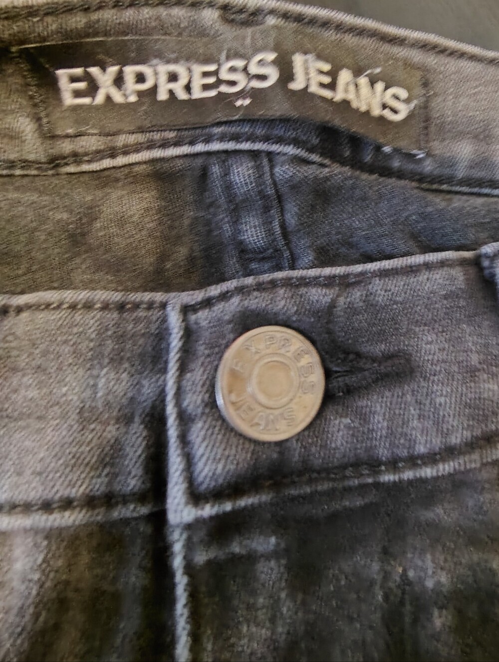 Express Gray Distressed Knee  Legging Jeans Size 10 - Picture 2 of 5